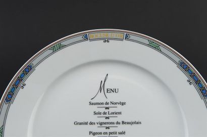 null Six assiettes en porcelaine éditées pour le concours Bocuse d'or 1991, décor...