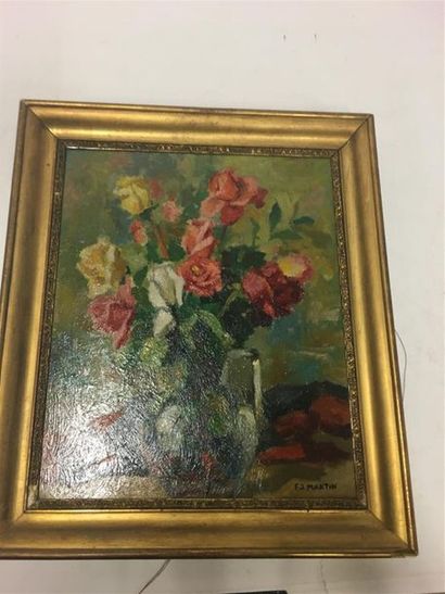 null FJ MARTIN BOuquet de fleurs
Huile sur isorelsignée en bas à droite
42 x 35 ...