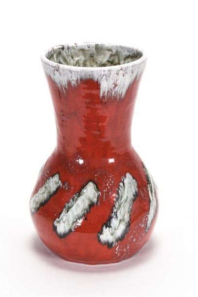 null Arlette ROUX (20ème)
Grand vase à une anse en céramique émaillée de couleur...