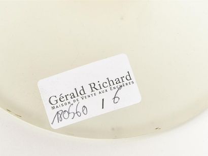 null Émile GALLÉ (1904-1936)
Vase miniature à base renflée à haut col. Épreuve en...