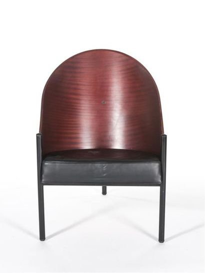 null Philippe STARCK (Né en 1949)
Suite de trois grands fauteuils Pratfall à structure...