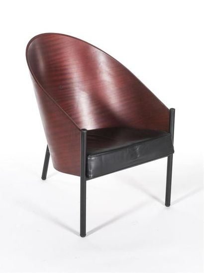 null Philippe STARCK (Né en 1949)
Suite de trois grands fauteuils Pratfall à structure...