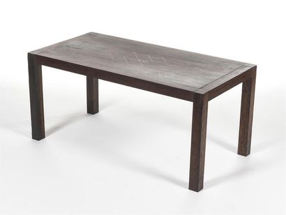 null TRAVAIL SCANDINAVE
Table basse de forme rectangulaire en placage de bois de...