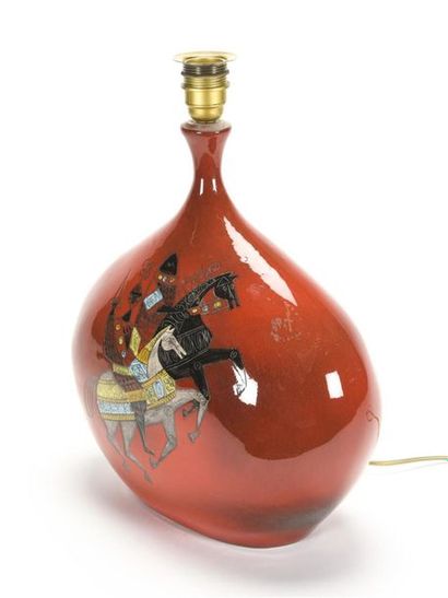 null Jean DE LESPINASSE (1896-1979) 
Important vase transformé en lampe piriforme...