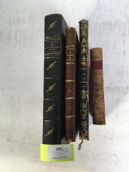 null Un lot de 4 ouvrages XIXe, dont Duc d'Aumale, Guizot, etc..