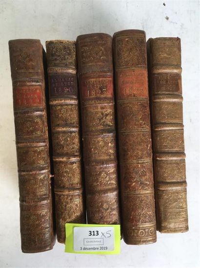 null « Almanach de la ville de Lyon ». Ensemble de 5 volumes : 1819, 1820, 1823,...