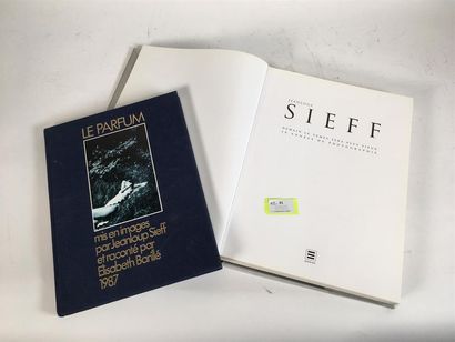 null Un lot de 2 volumes sur la photographie de Jean-Loup Sieff.