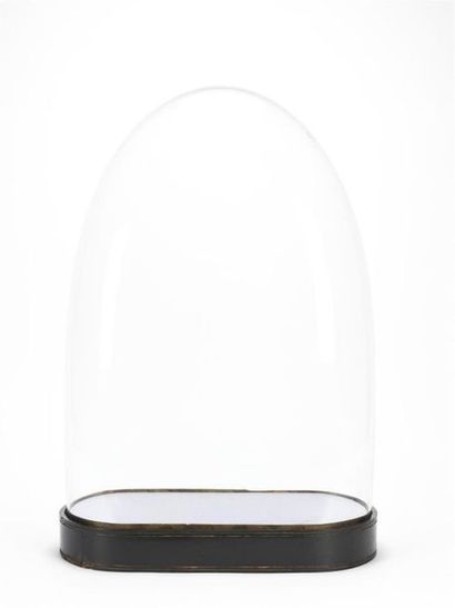 null Important globe en verre 
19ème siècle
H : 77 - L: 50 cm