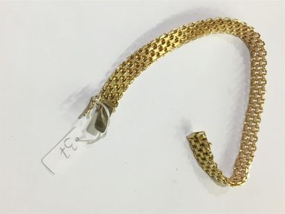 null Bracelet ruban en or jaune (750) 18K. Longueur : 18,50 cm. Poids : 22,20 g ...