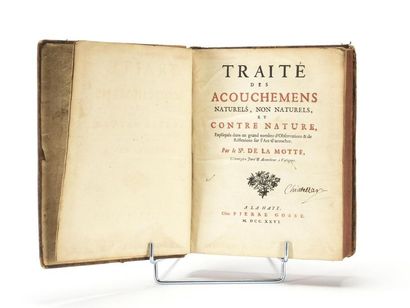null La MOTTE (Guillaume MAUQUEST de) : Traité complet des acouchemens naturels,...