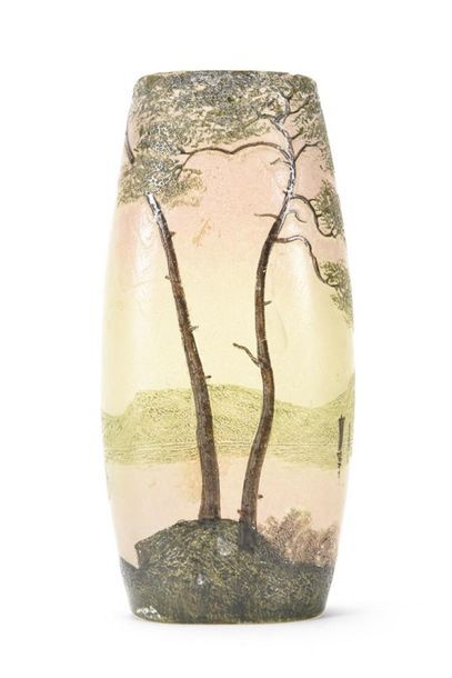 null François Théodore LEGRAS (1839-1960) 
Vase de forme oblongue en verre multicouche...