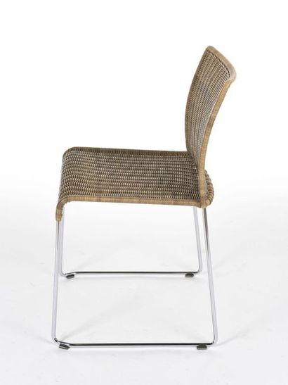 null Tito AGNOLI (né en 1931) 
Suite de huit chaises empilages modèle S21 à structure...