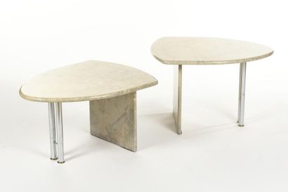null TRAVAIL 1970
Paire de tables basses gigognes en marbre et piètement en métal...
