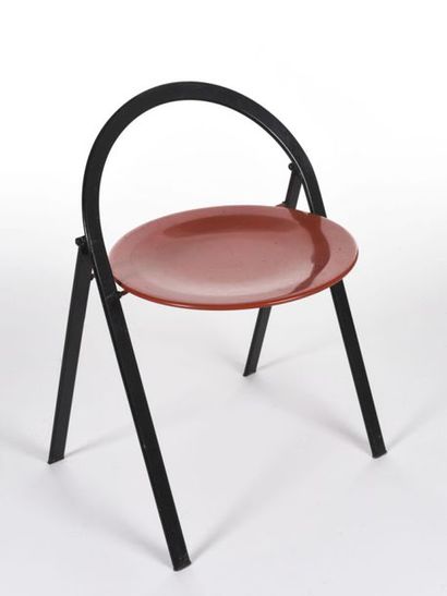 null CIDUE (XXème)
Suite de quatre chaises pliantes à structure en métal laqué noir...