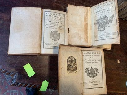 null Lot de 3 Almanachs de Lyon XVIIIe : 1758 - 1767 - 1790. Accidents.