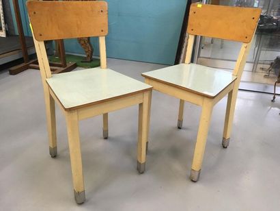 null Paire de chaises en bois peint