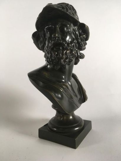 null D'après l'Antique 
Periclès 
buste en bronze
H : 30 cm