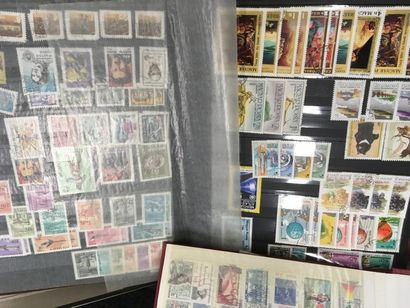 null Lot de dix albums de timbres
France, Pologne, Portugal, Tchéquoslovaquie, Palestine,...