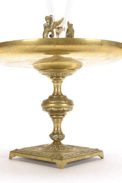 null Centre de table en cristal taillé et bronze 
Epoque Napoléon III
H : 51 cm