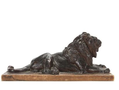 null Lion couché, modelo en cire sur plaquette de bois
H: 13.5 - L: 27.5 P : 11.5...