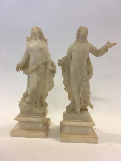 null Deux sujets en albâtre Vierge et Christ
H : 31 cm
Accidents notament aux do...