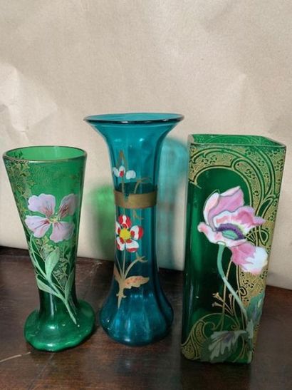 null Trois vases
H : 27 cm
