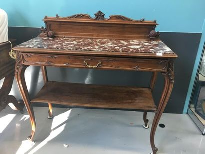 null Important buffet deux corps en hêtre de style Louis XV 
H : 3m
170 x 59 cm
joint...