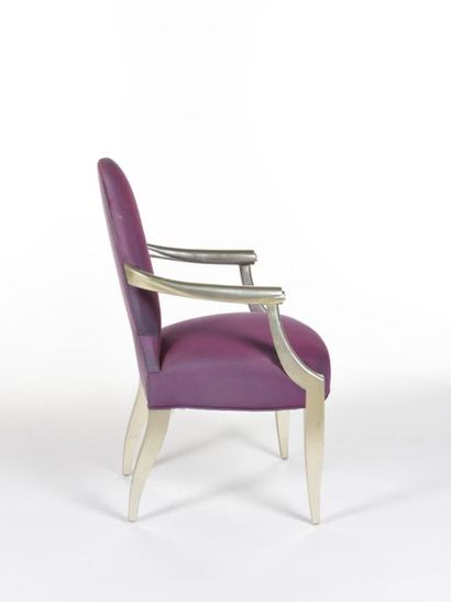 null John HUTTON (1947- 2006)
Suite de quatre chaises et deux fauteuils modèle Donghia...