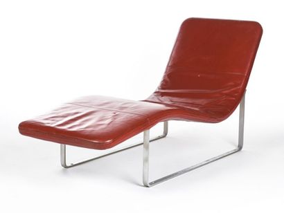 null Jeffrey BERNETT (Né en 1964)
Chaise longue à structure en aluminium et garnie...