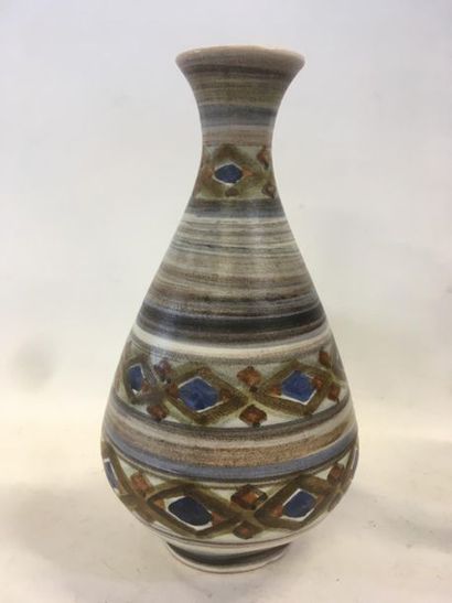 null Dominique GUILLOT 
Vase balustre en ceramique 
H : 23 cm