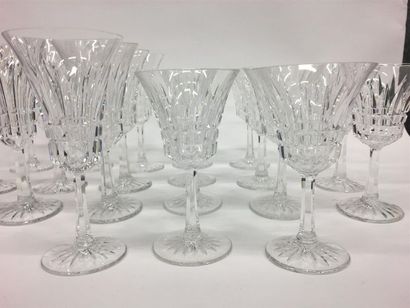 null Villeroy et Boch service de verres en cristal taillé
9 verres à eau (17 cm),...