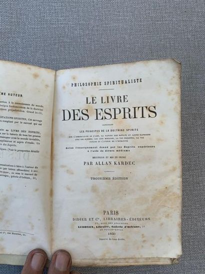 null Kardec. Le livre des esprits. 3eme édition. 1860. (Accidents).