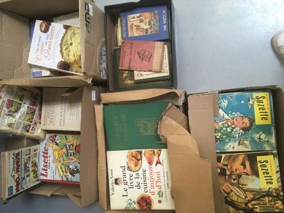 null Cartons de livres dont livres de cuisine, d'enfants
Enfantinae (22 ouvrages)...