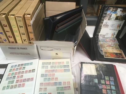 null Albums de timbres modernes joint livres d'art