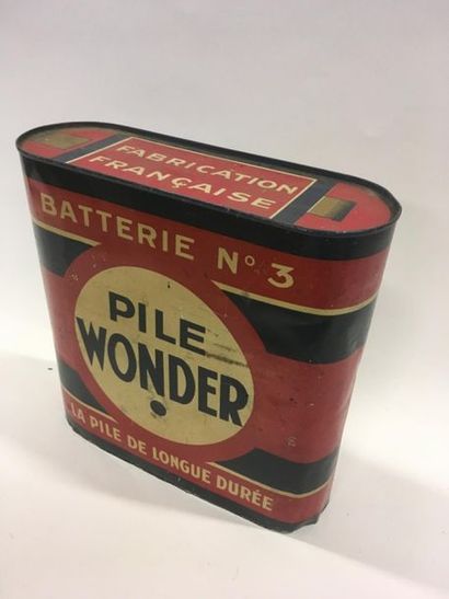 null Pile WONDER en tôle lithographiée
H : 25 L : 25 P : 8.5 cm