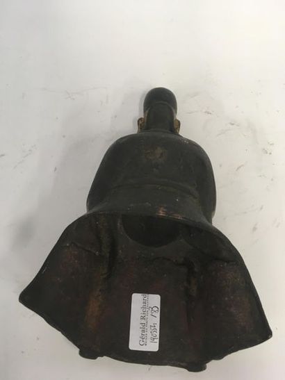 null CHINE 
Sujet en bronze doré et patiné , mandarin assis, 
H : 25 cm