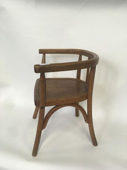 null Petite chaise d'enfant
H : 47 cm