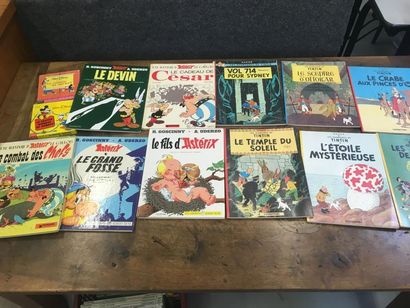 null Lot de 5 Astérix joint 6 albums Tintin couveture souple
Joint 2 dessins animés...
