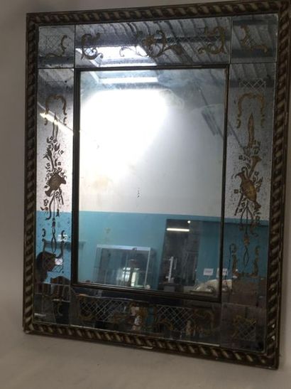 null Miroir en verre églomisé
76 x 60 cm