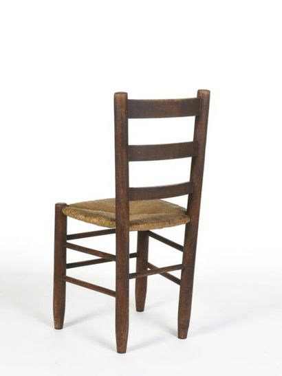 null Dans le goût de Charlotte PERRIAND (1903-1999) 
Suite de trois chaises dans...