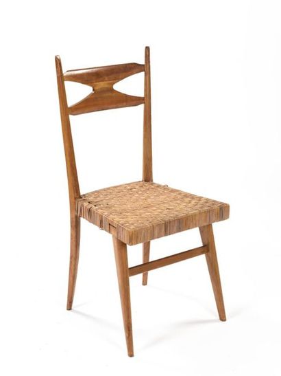 null Dans le goût de Paola BUFFA
Suite de six chaises à structure en bois teinté...
