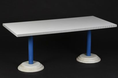 null Antonia ASTORI (1940)
Table console modèle Astragalo à double piètement à base...