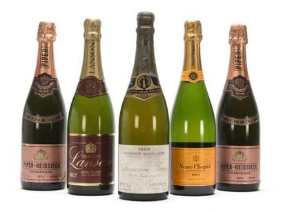 null 2 B CHAMPAGNE BRUT Rosé (e.l.a; bel aspect) Piper-Heidsieck 1979
1 B CHAMPAGNE...