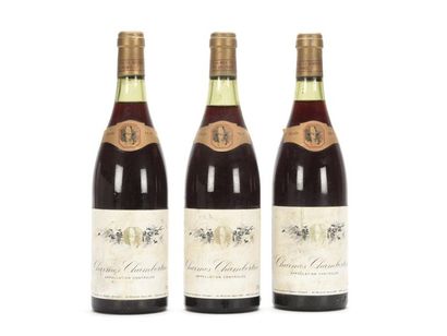 null 3 B CHARMES-CHAMBERTIN (Grand Cru) 2 à 2,5; 1 à 3 cm; e.t.h. légères Pasquier-Desvignes...