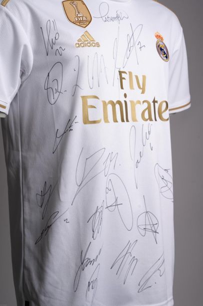null [Football] Real Madrid jersey 
This Real Madrid jersey was worn during the 2018-2019...