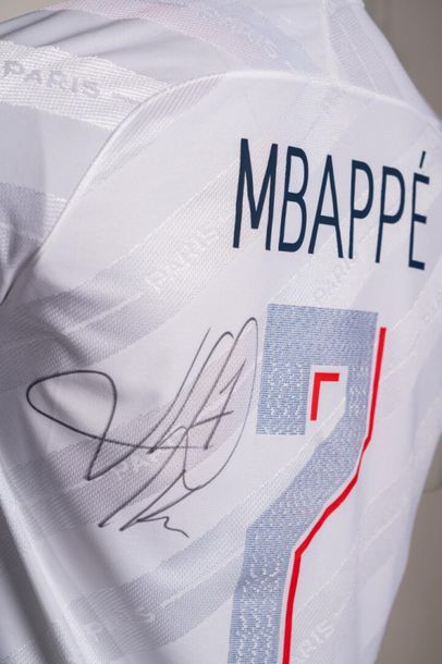 null [Football] Mailllot + PSG shorts Kylian MBAPPE 
At 22, Kylian Mbappé is considered...