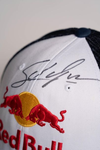 null [Sport Automobile] Casquette Sébastien OGIER
Sébastien Ogier est un pilote de...