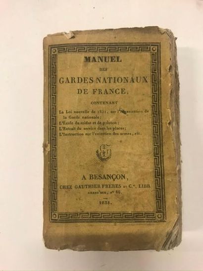 null Lot de manuels militaires : infanterie, genie, artillerie