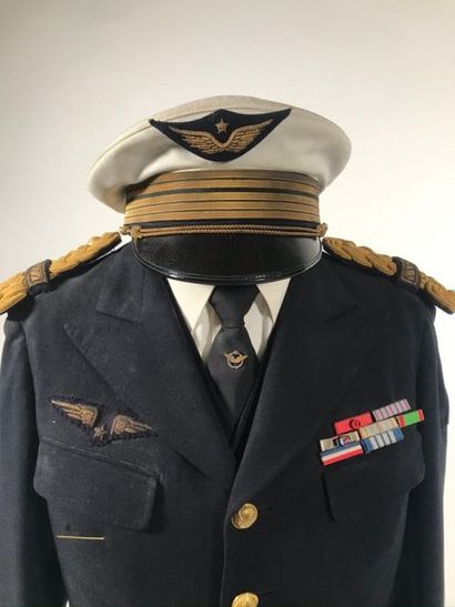 null Tenue de pilote de l'armée de l'air française, avec casquette, vareuse, cravate...