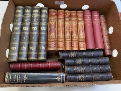 null Ensemble de 18 volumes reliés XIXe dont Touchard Lafosse, de Maistre